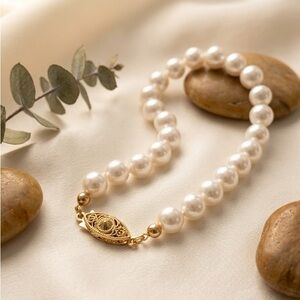 Vintage Freshwater Pearl Bracelet with Gold Tone Accents